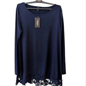 NWT Fisoul Women's Navy Blue Lace Hem Top Size S